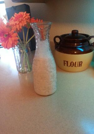 A picture of Almond Milk.