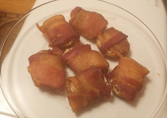 Bacon Parmesan Craker Bites