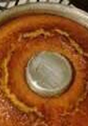 Una foto de Torta de naranja y frutas