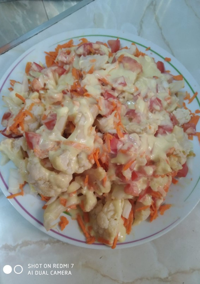 Una foto de Ensalada de coliflor