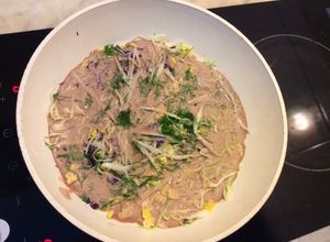 Hình của món Bánh khoái chay cùng bột gạo lứt đỏ, trắng.