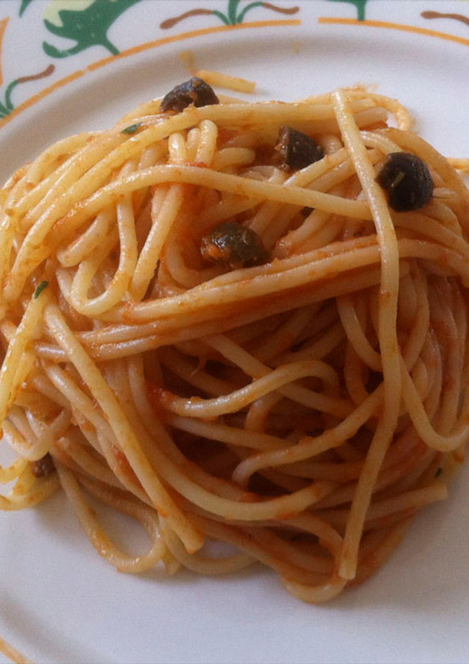 Una foto de Spaghetti alla puttanesca