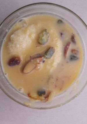 A picture of Rasmalai.