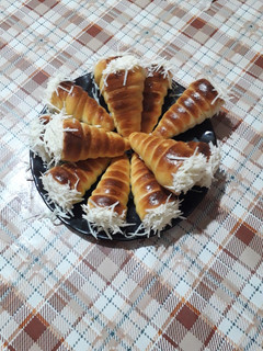 صورة لوصفة كورني بكريمة الجبن