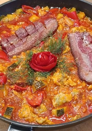 Füstös cukkinis lecsó, kapros nokedlivel recept fotója