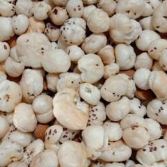 A picture of Rosted makhana.