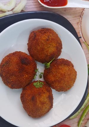 আলু ডিমের কাবাব (potato egg kabab recipe in bengali) রেসিপির প্রধান ছবি
