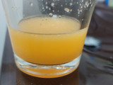 Receta diurética zanahoria, manzana, apio, lima, jengibre fresco (opcional)