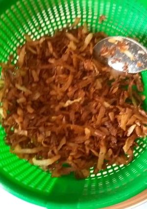 A picture of Coconut flakes.