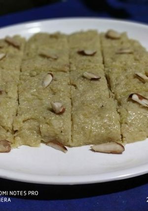 A picture of Bottle gourd burfi.