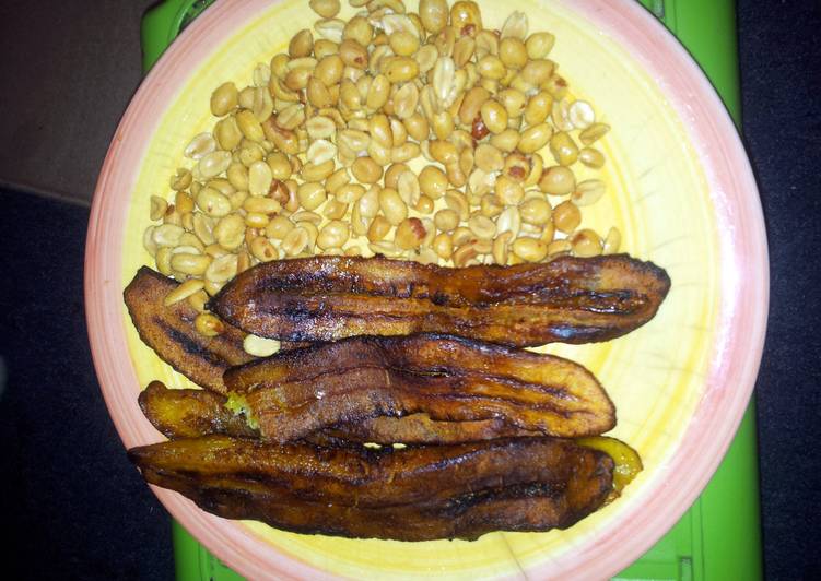 Easiest Way to Prepare Award-winning Fried  plantain with peanut