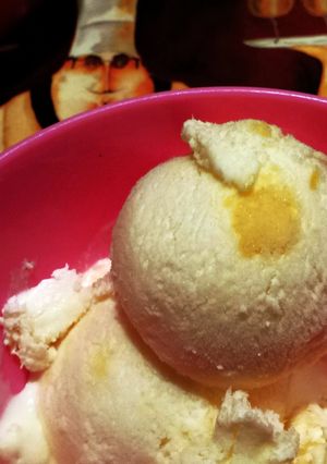 A picture of Limoncello and mango ice cream.