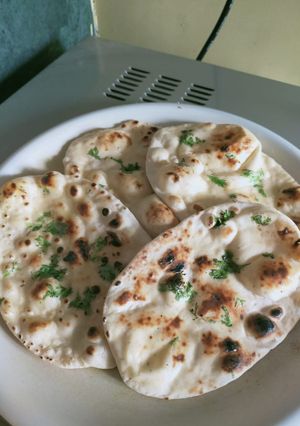 A picture of Tava nan.