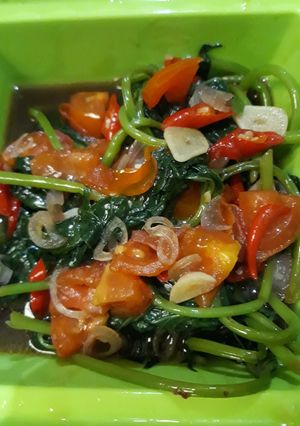 Foto resep 12. Tumis daun ubi