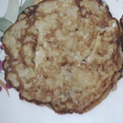 A picture of Banana egg pancake.