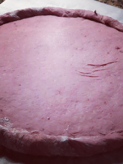 Una foto de Base de pizza de remolacha