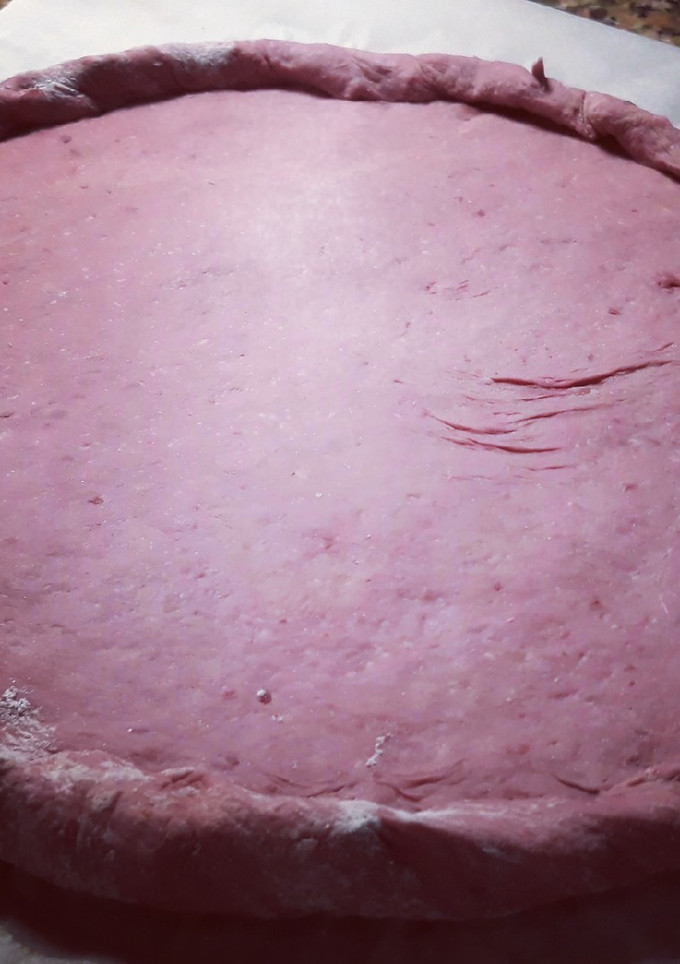 Una foto de Base de pizza de remolacha