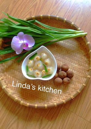 Hình của món Chè hạt sen, nhãn lồng giải nhiệt cho ngày hè oi ả.