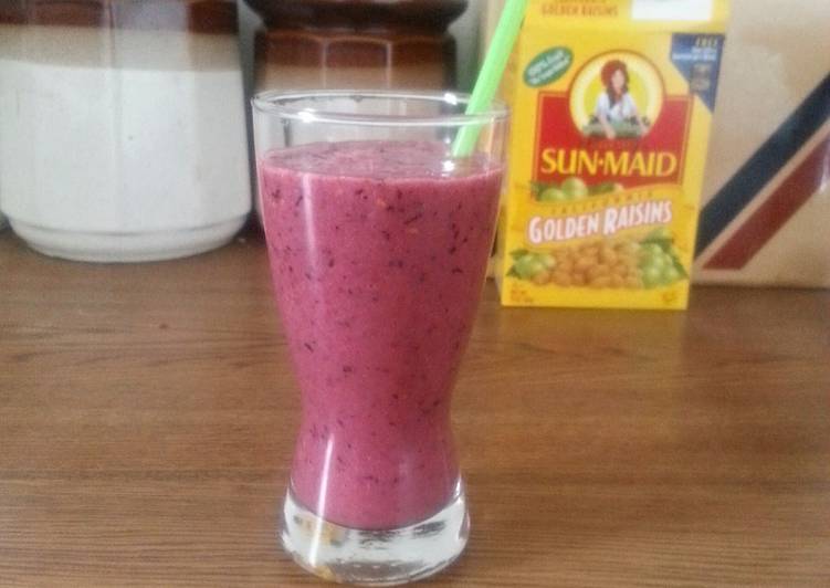 Simple Way to Make Homemade Forest Fruit Smoothie 🎵🎶💃🎶🎵