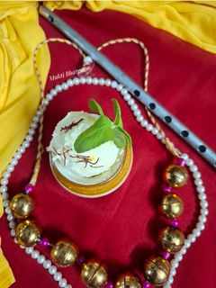 श्रीकृष्ण जी का पसन्दीदा भोग - मक्खन मिश्री रेसिपी मुख्य फोटो