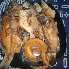 Ikan laut goreng gurih রেসিপির প্রধান ছবি