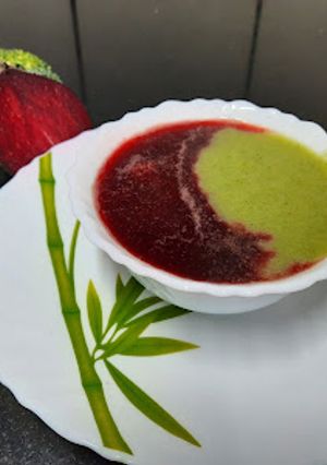 A picture of Broccoli and beetroot soup.