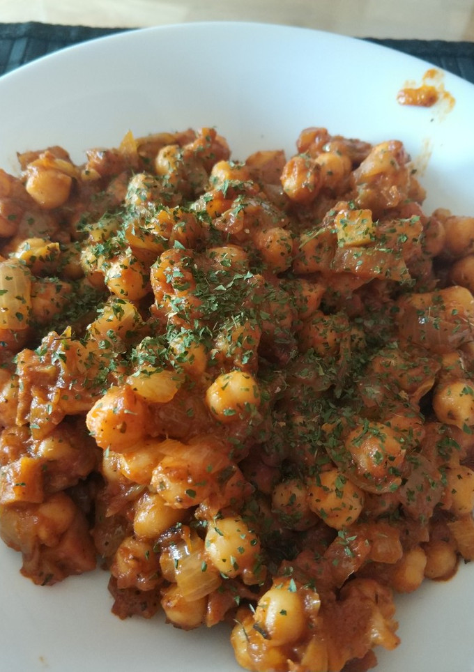 Una foto de Garbanzos Garam Masala y patata