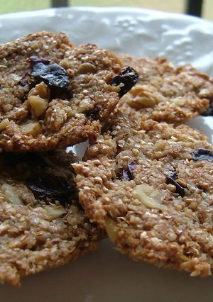 A picture of 100% Whole Wheat Flour Macrobiotic Cookies.