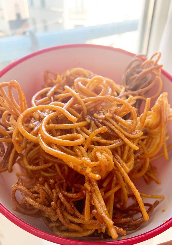 Hình của món Mì spaghetti (Mì Ý) chiên mắm tỏi.