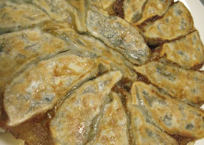 Chewy Texture Easy Vegetable Gyoza Dumplings Made with Lotus Root