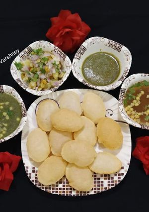 A picture of Teekhi (Suji K Golgappe).