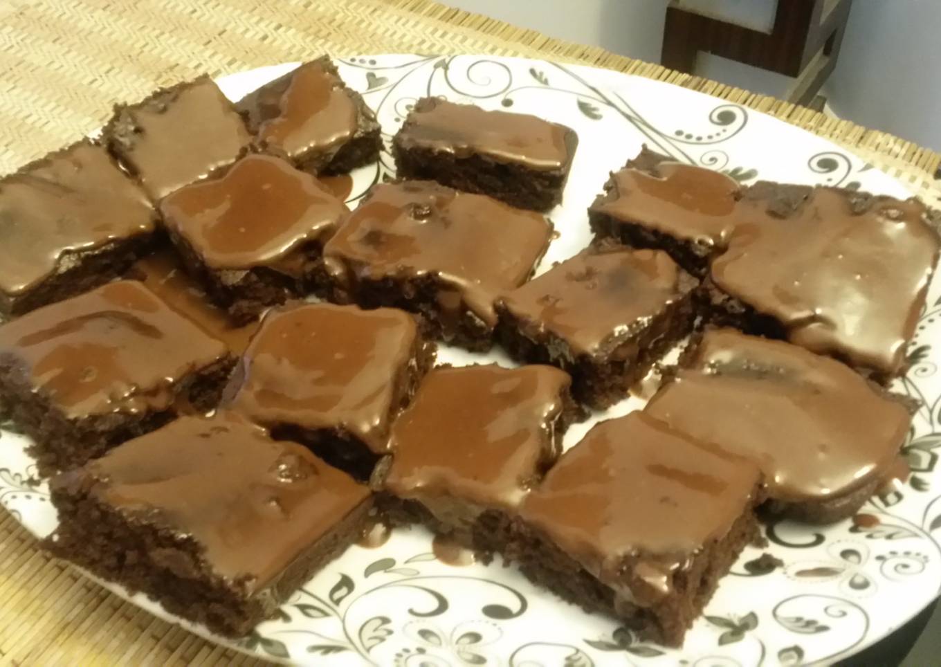 Mouth Melting Brownies ( cake-like )