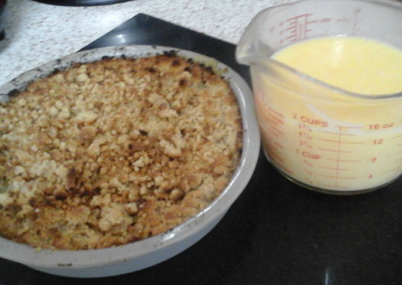 Rhubarb Crumble with Custard 😙