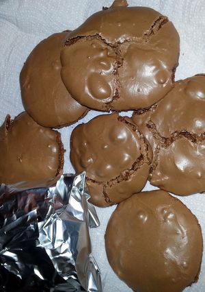 A picture of Flourless Chewy Chocolate Fudge Cookies.