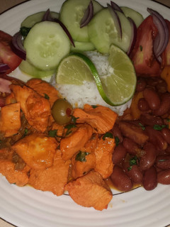 A picture of Azie's Sofrito Chicken.