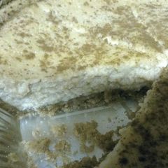 A picture of Dee's Easy Honeycrisp Apple cinammon cheesecake.