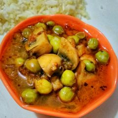 Mushroom Matar curry A picture of Mushroom Matar curry.