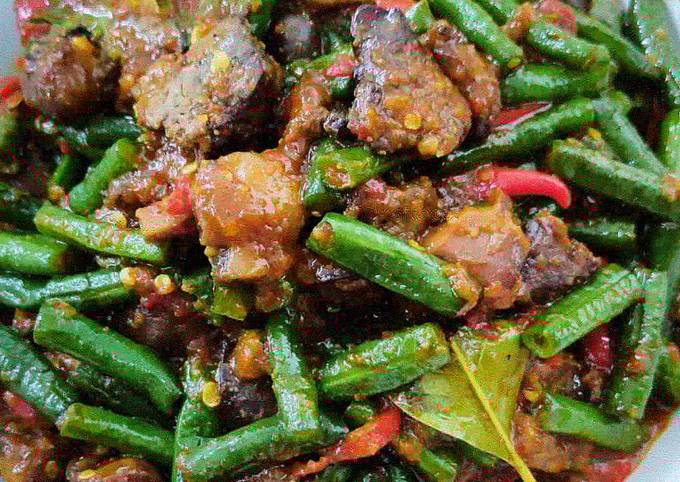 Sambel goreng kacang ati ampela