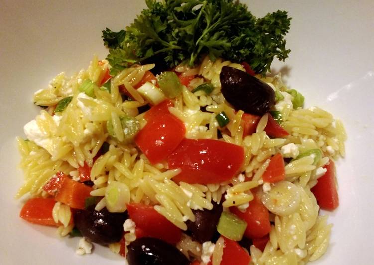 Simple Way to Make Homemade Mediterranean Salad