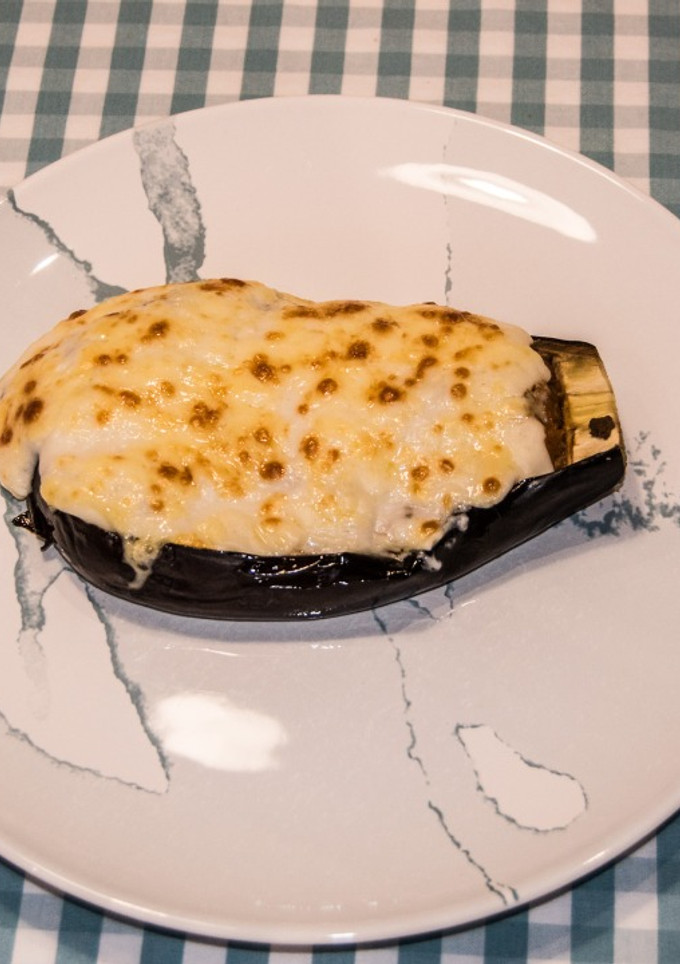 Una foto de Berenjenas rellenas de carne