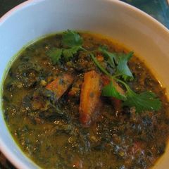 A picture of Spinach and Paneer Indian Curry.