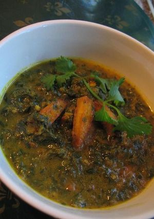 A picture of Spinach and Paneer Indian Curry.