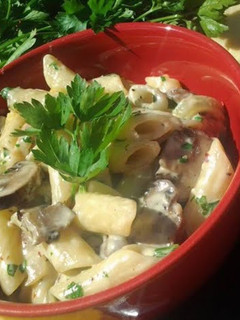 A picture of Creamy Mushroom Penne.
