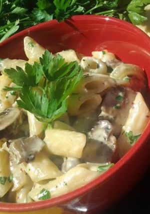 A picture of Creamy Mushroom Penne.