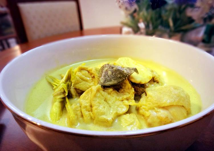 Recipe of Favorite Opor Ayam (chicken in coconut milk)