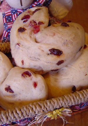 A picture of Lovely Cranberry Bread.