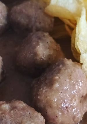 Una foto de Albóndigas salsa Encarni