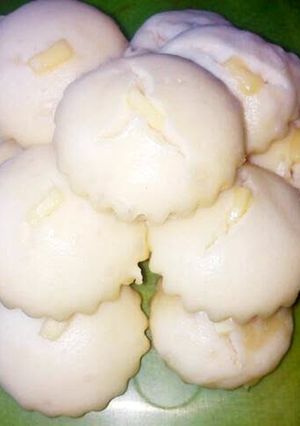 A picture of Puto Cheese.