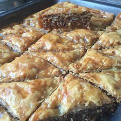 A picture of Baklava.