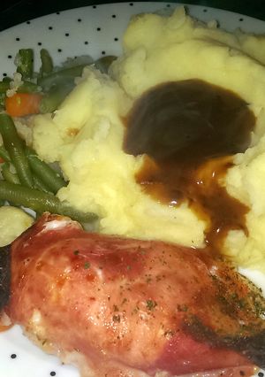 A picture of Mandys stuffed chicken and mash potatoes.